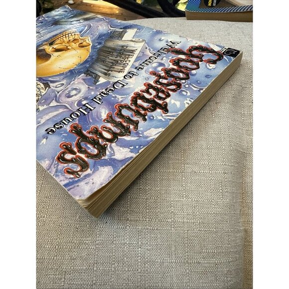 Goosebumps Welcome to Dead House By RL Stine - Picture 5 of 6